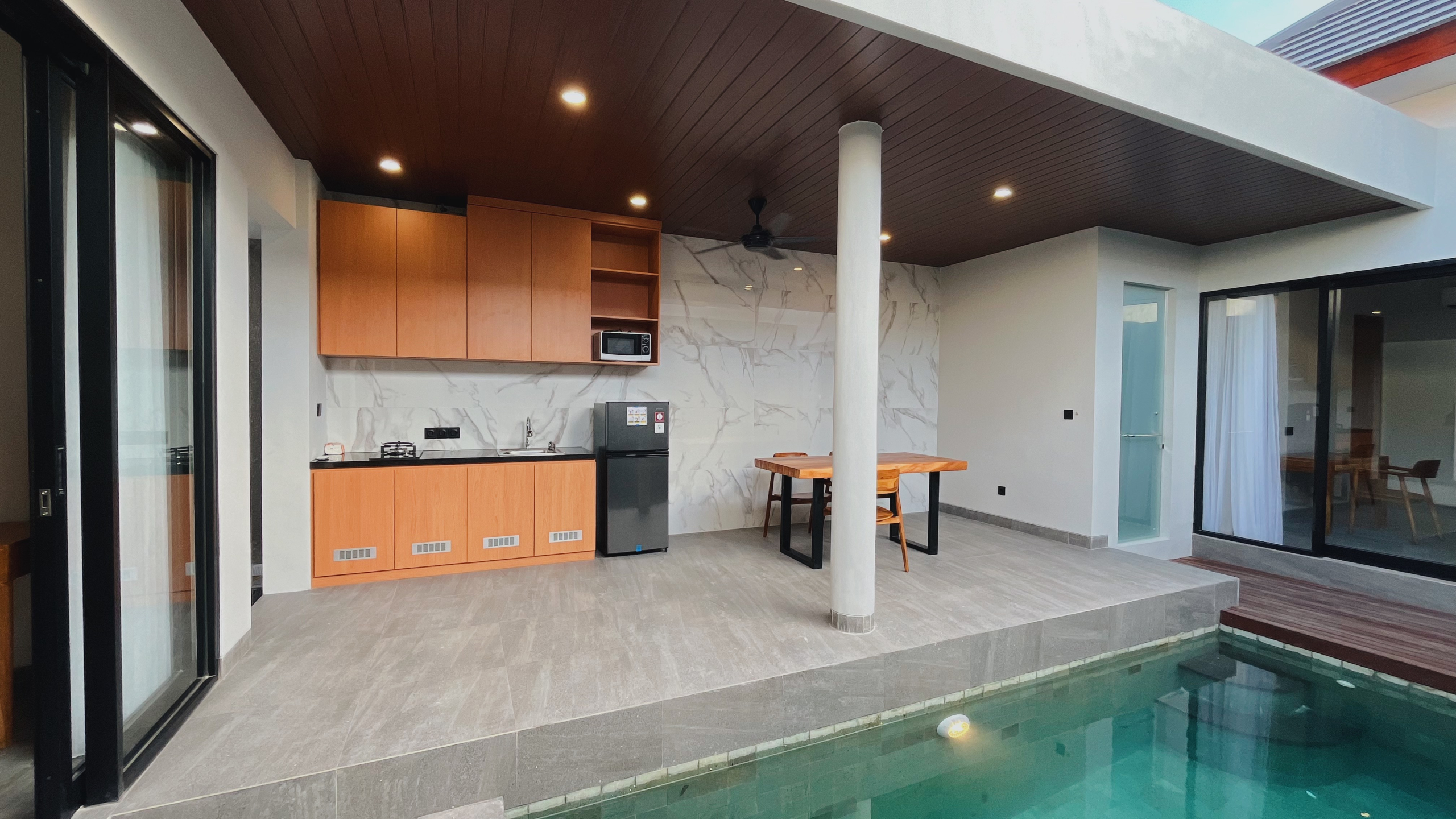 569090BB B9BF 4B70 BBF2 C5D103AD9FC2