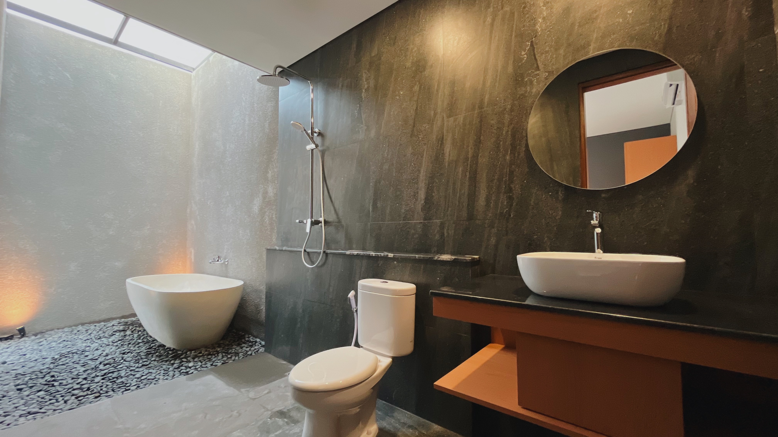 8F6BE4C7 0995 422F 8F42 D319D8994903