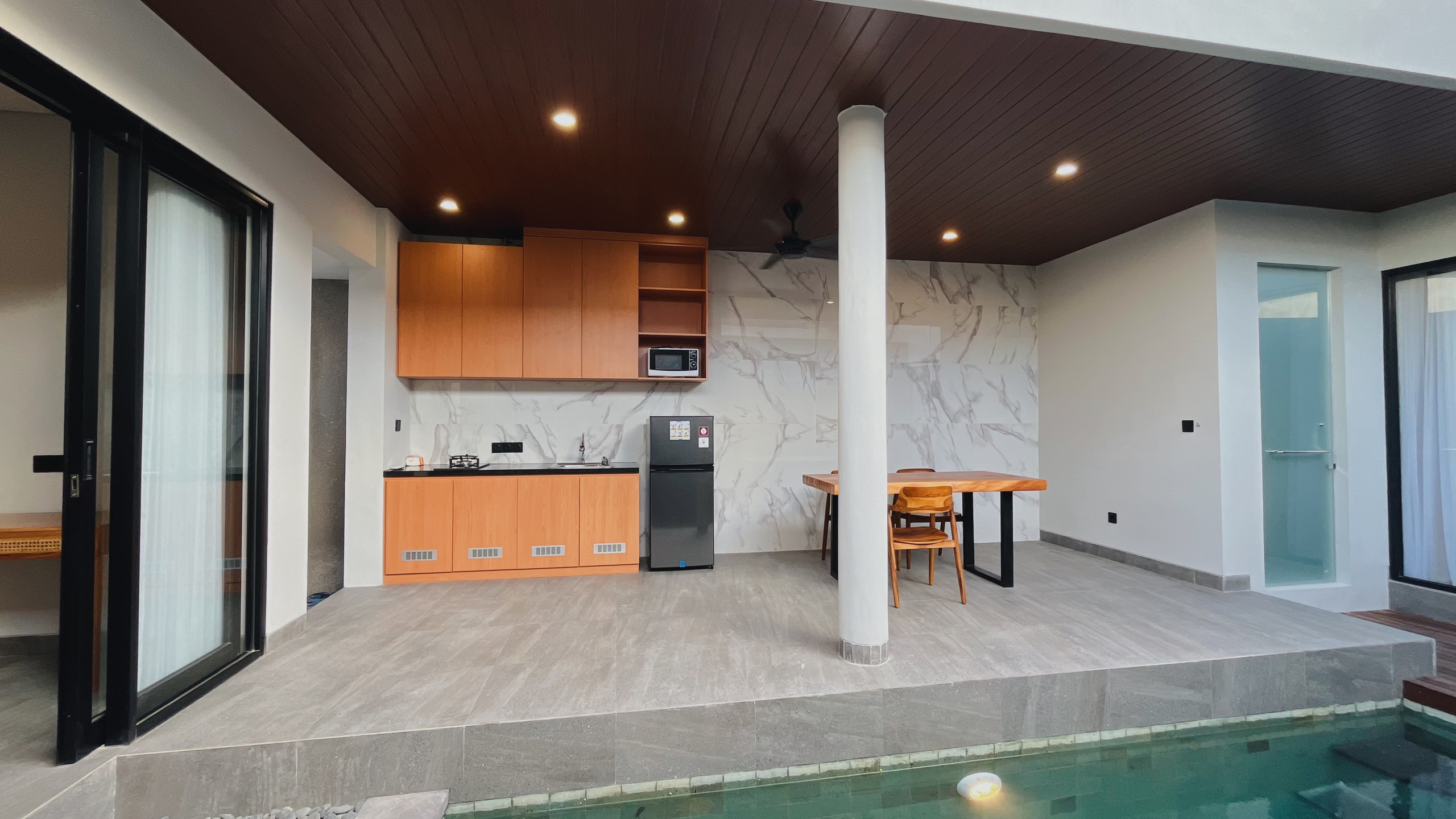 92980E3A 8857 4218 BAC1 32ED04479821