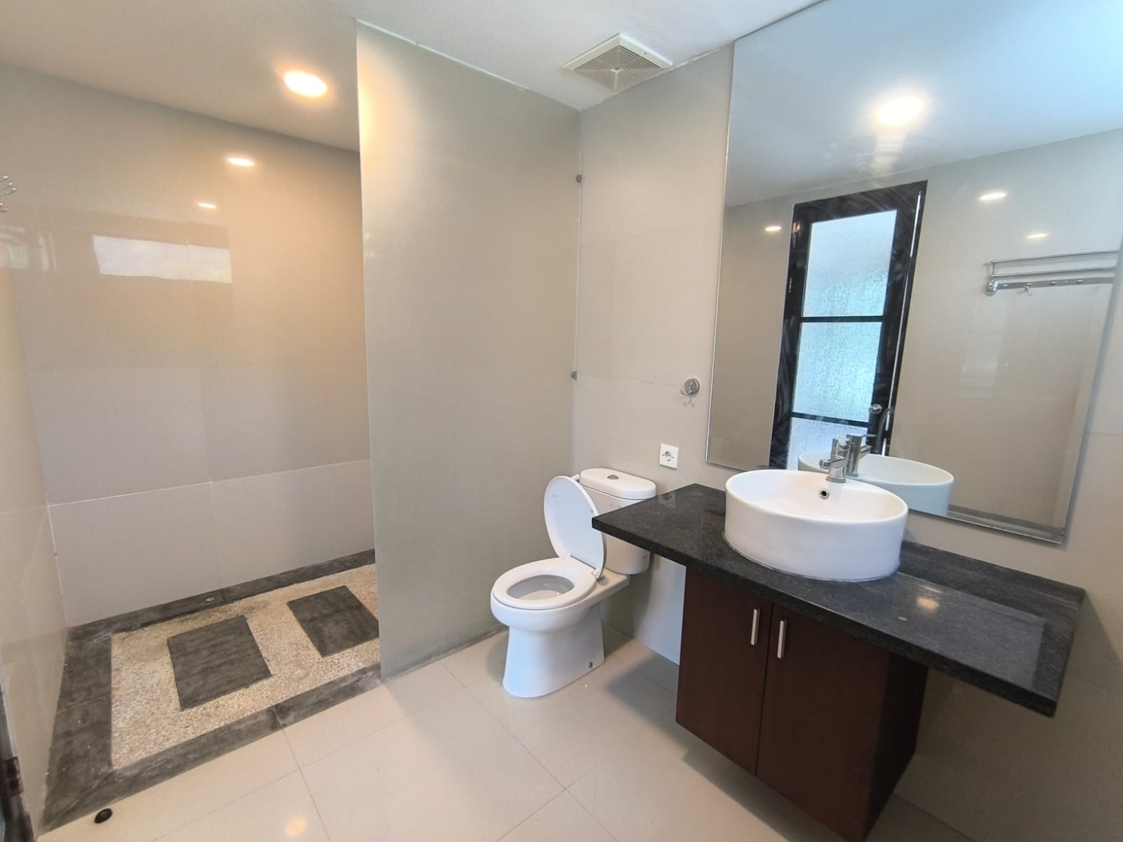 WhatsApp Image 2025 06 27 at 17.45.51