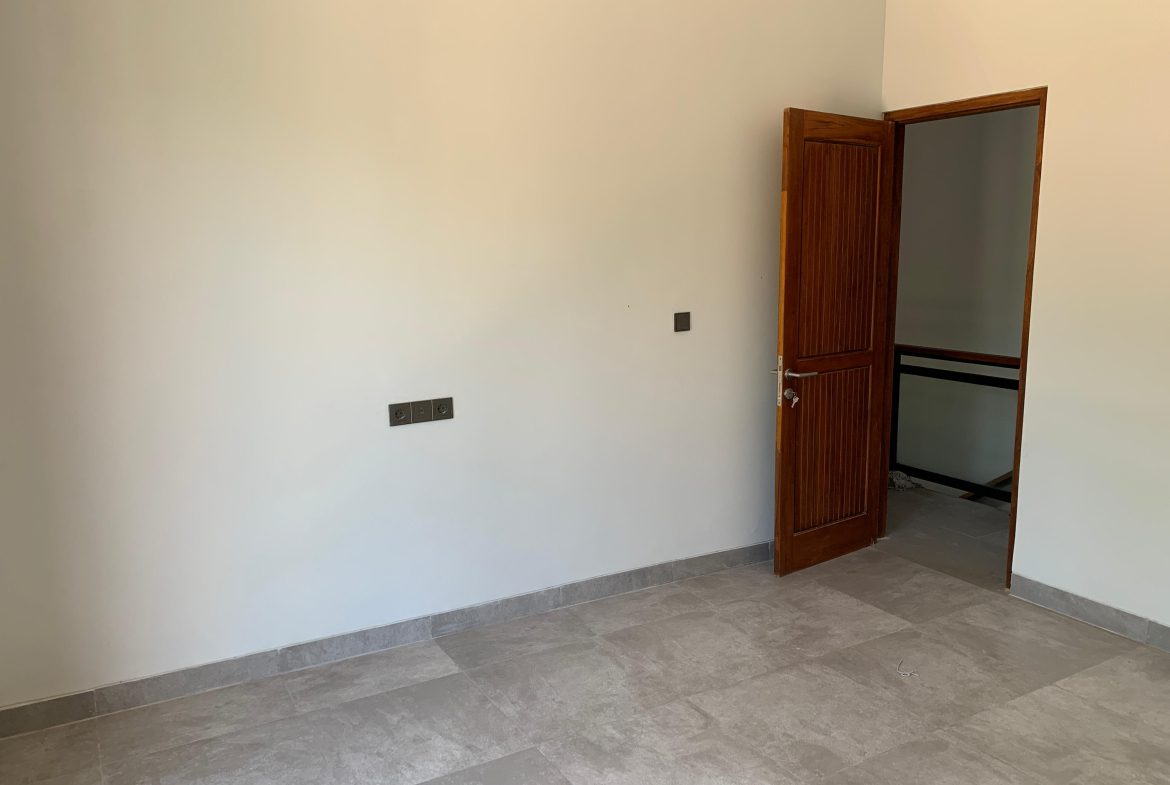 WhatsApp Image 2025 07 30 at 12.00.34