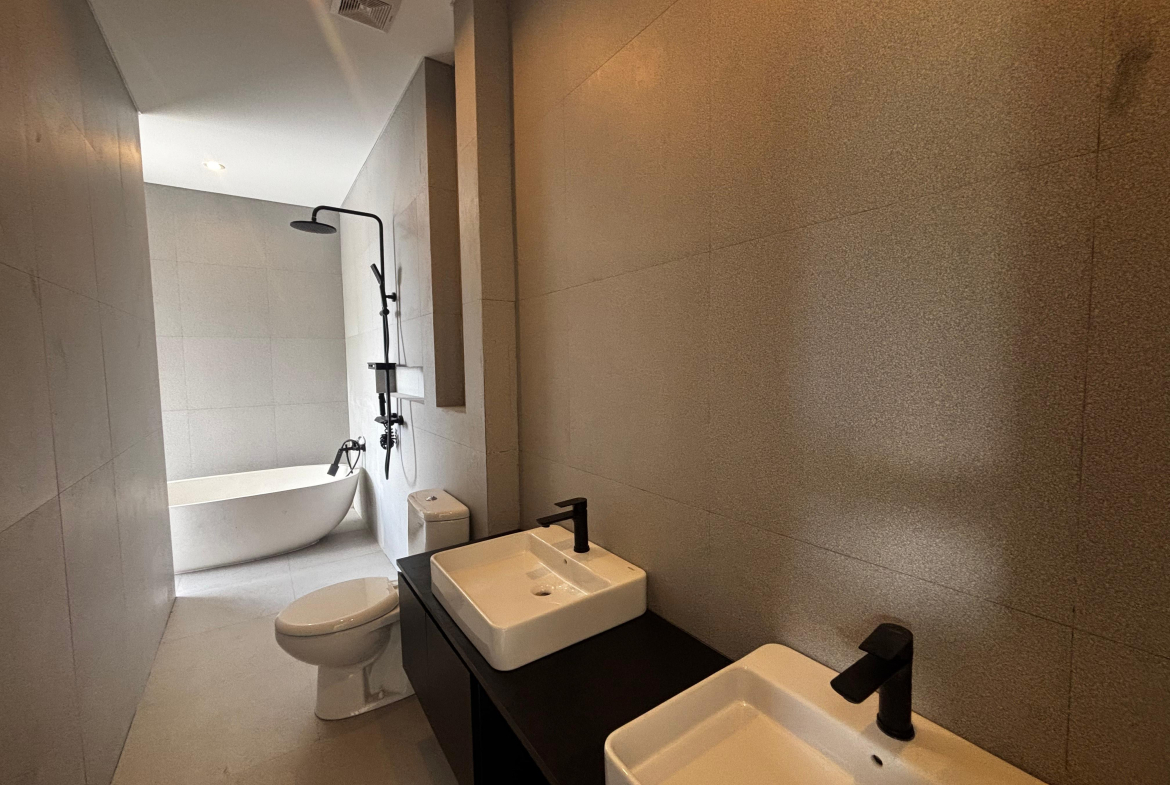 WhatsApp Image 2025 08 01 at 21.45.32 1