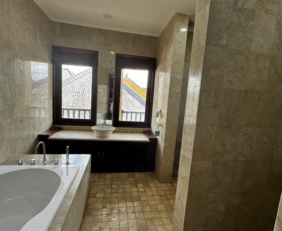 WhatsApp Image 2025 08 18 at 22.10.21