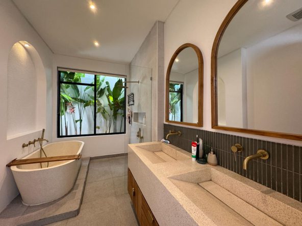 WhatsApp Image 2025 10 20 at 14.25.54 (1)