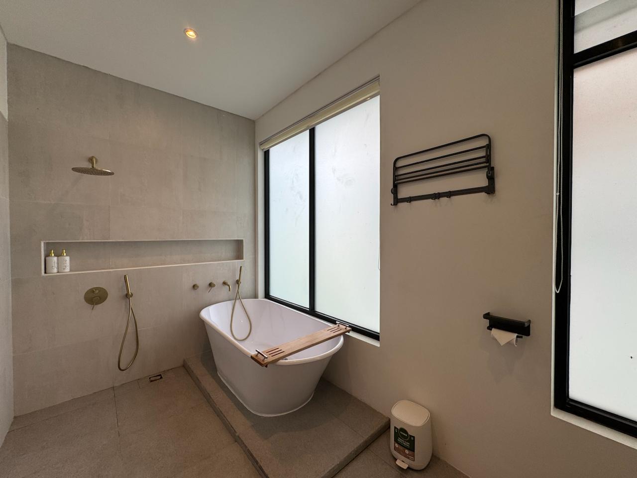 WhatsApp Image 2025 10 20 at 14.25.56 (1)