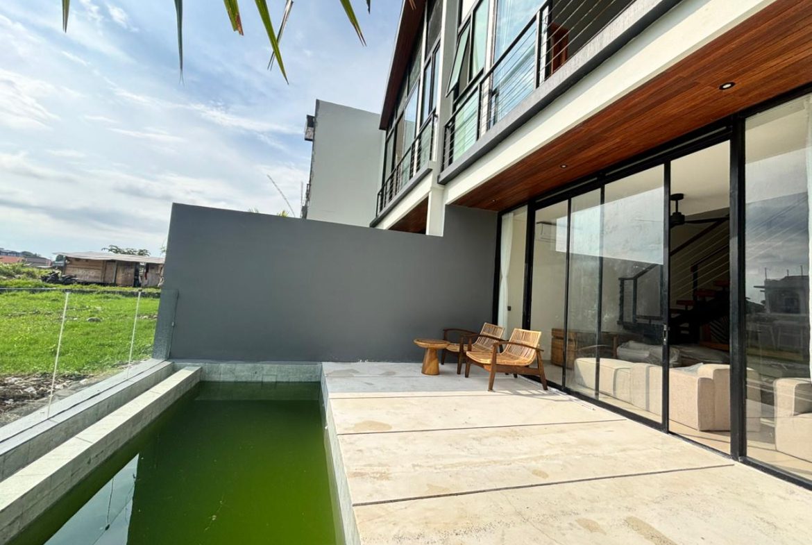 WhatsApp Image 2025 11 12 at 19.44.40 (1)