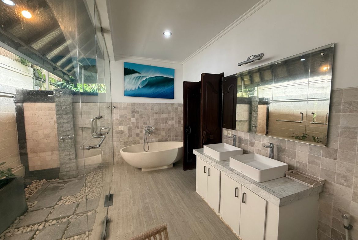 WhatsApp Image 2025 12 15 at 14.26.11