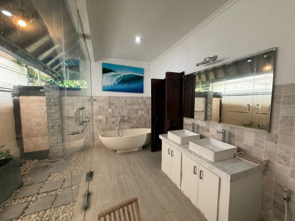 WhatsApp Image 2025 12 15 at 14.26.11